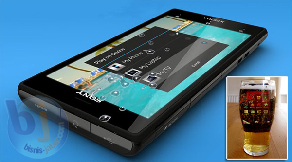  GADGET: Sony Xperia go, Tetap ON Meski Terendam Bir