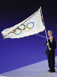  Bendera Olimpiade Tiba di Rio Brasil