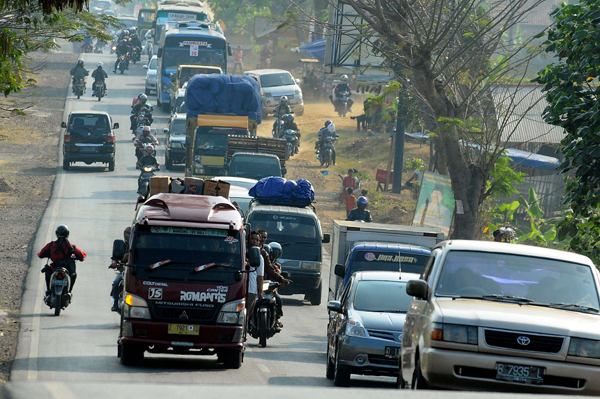  FOTO: H-3 Lebaran, Kawasan Limbangan Garut Padat Merayap