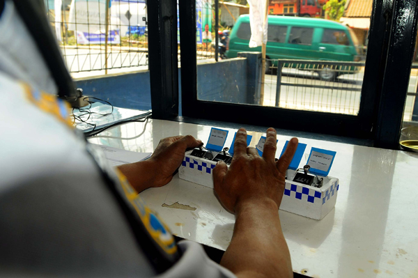  FOTO: 60.000 Kendaraan Melintasi Jalur Nagreg Pada H-3 Lebaran