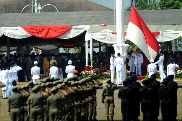  FOTO: Upacara Peringatan HUT Kemerdekaan di Gasibu Berlangsung Khidmat