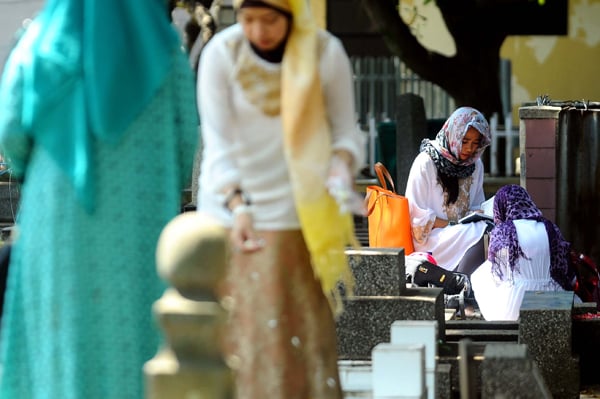  FOTO: Idulfitri, TPU Sirnaraga Dipadati Peziarah