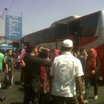  MUDIK IDULFITRI 2012: Penumpang Rebutan Masuk Bus di Cicaheum