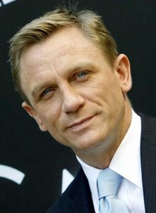  DANIEL CRAIG Jadi James Bond Terbaik