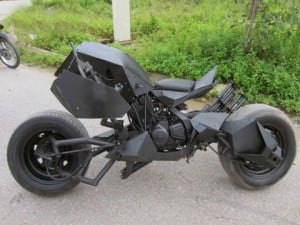  Ngefans Sama Batman, Pemuda Vietnam Bangun Batpod