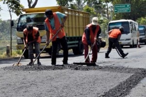  PU Permanenkan Perbaikan Jalan di Ruas Nagreg