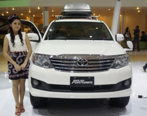  Toyota Ambisi Kuasai 40% Pasar SUV Lewat Grand New Fortuner