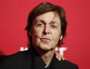  Paul McCartney Sabet Gelar Kehormatan dari Presiden Prancis