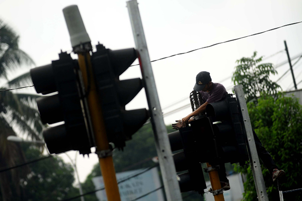  FOTO: Perbaikan Traffic Light di Kota Bandung