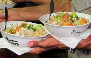  KULINER: Bubur Ayam Bejo di Kosambi Memang Layak Diburu  