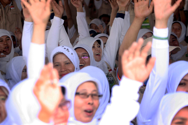  FOTO: 8.000 Penyuluh se-Jabar Berkumpul di Gasibu