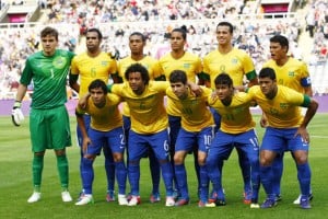  SEPAK BOLA: Brasil Jajal Irak & Jepang