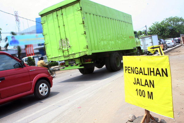  FOTO: Pengalihan Lajur di Jalan Soekarno Hatta Bandung