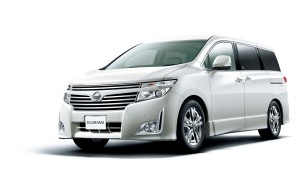  NISSAN ELGRAND 2,5 L: Tampil Semewah Pendahulunya