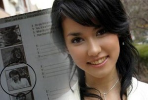  Wagub Jatim Sesalkan Gambar Artis Porno Jepang Miyabi di LKS