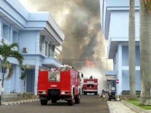  NORMAN T. LUBIS: Dokter Gagah Yang Dekat Dengan Pasien