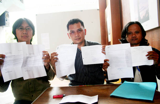  FOTO: Wakca Balaka Layangkan Surat Informasi Publik