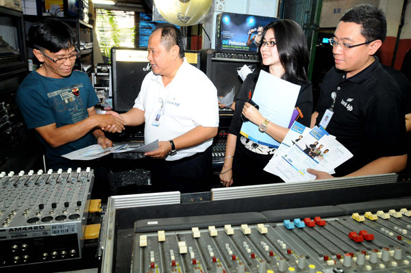  FOTO: Bank BJB Sosialisasi Program Kredit Mikro ke Pasar Cikapundung