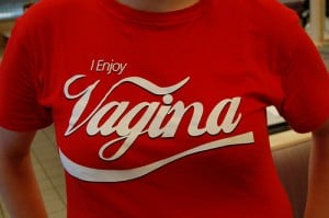  Pakai Kaus "Vagina", Siswa SMA Diusir Sekolah