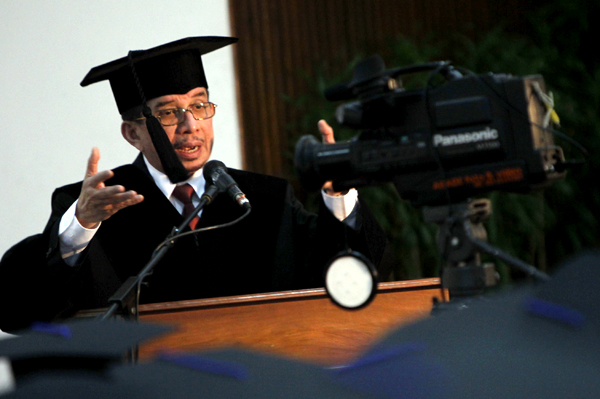  FOTO: Menteri Sosial Lantik 214 Sarjana STKS Bandung
