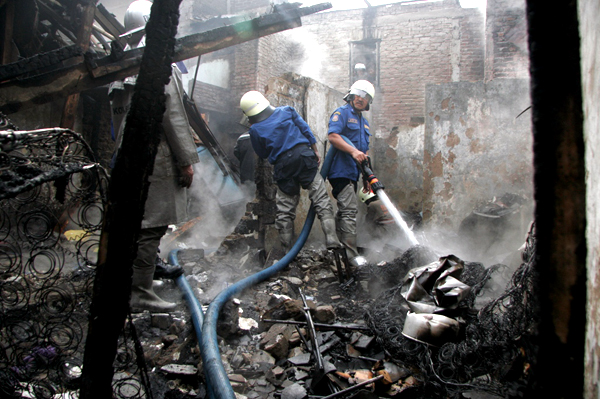  FOTO: 9 Rumah di Kawasan Linggawastu Hangus Terbakar