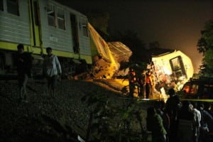  Kereta Komuter Prambanan Ekspres Anjlok di Stasiun Kalasan 