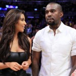  Kanye West Cium Kim Kardashian di Acara Halloween