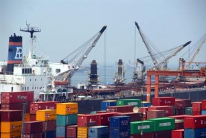  PELABUHAN TERBAIK: Tanjung Priok Kalah Oleh Malaysia & Thailand