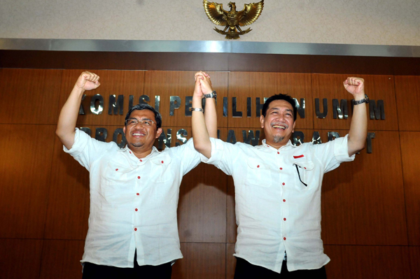  FOTO: Aher dan Deddy Mizwar Mendaftar ke KPU Jabar