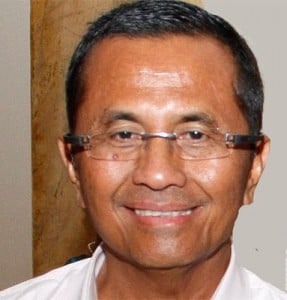  DAHLAN ISKAN Datangi DPR Hari Ini