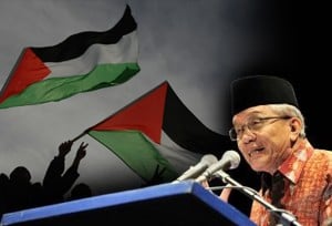  TAUFIK ISMAIL: Kita Harus Mendoakan Palestina