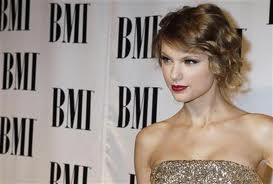  Wow, Taylor Swift Sukai Pria 'Nakal'