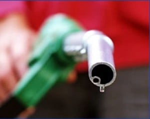  HARGA PREMIUM di Kupang Tembus Rp25.000 Per Liter