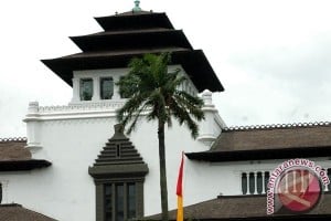  Duh, Depan Gedung Sate Kok Banjir