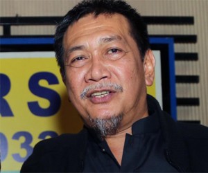  PILGUB JABAR 2013: Deddy Mizwar Ngobrol dengan Pedagang di Tasik