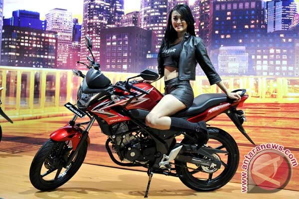  FOTO: Honda CB150R Streetfire Meluncur dengan Harga Rp22,35 Juta