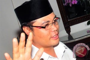  KASUS BUPATI GARUT: Gubernur Belum Terima Surat Rekomendasi Mendagri 