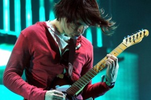 KIAMAT 21 DESEMBER 2012: Jonny 'Radiohead' Sembunyi dari Kiamat?