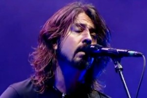  MUSIK ROCK: Dave Grohl Kolaborasi dengan Musisi Papan Atas