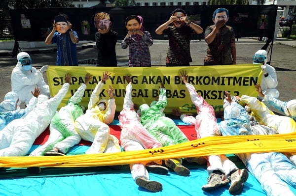  FOTO: Greenpeace Ajak Para Cagub Jabar Komitmen Lindungi Citarum