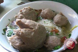  DEDE YUSUF: I Love Bakso!