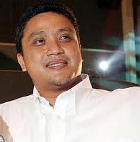  Saking Senangnya, Nenek Asal Cianjur Ini Peluk Erat-erat Wagub Dede Yusuf