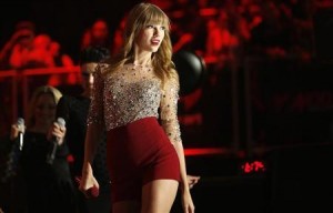  TAYLOR SWIFT Tulis 5 Lagu Tentang Mantan Pacarnya