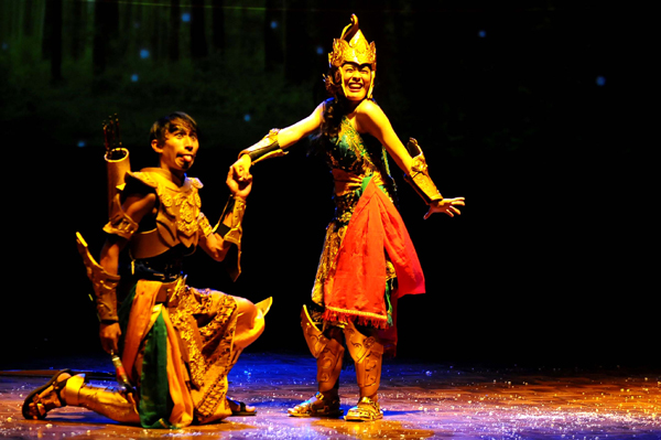  FOTO: Kabaret 'Mahabharata' di Teater Tertutup Taman Budaya Bandung