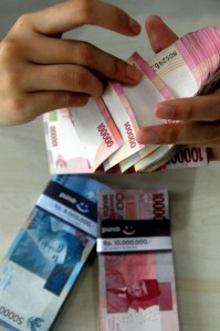  UPAH MINIMUM 2013: Jabar Setuju Penangguhan 257 Perusahaan