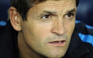  LIGA SPANYOL: Villanova Hormati Penolakan Valdes