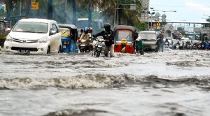  BANJIR JAKARTA: Arus Barang Dari Jabar Rugi Puluhan Miliar