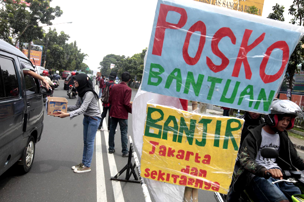  FOTO: USB YPKP Buka Posko Bantuan Banjir Jakarta 