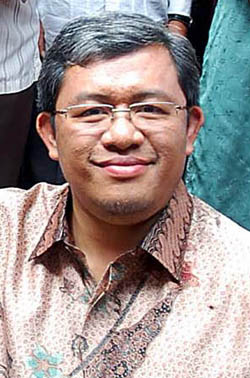  PILGUB JABAR: Aher Ternyata Punya Usaha Angkutan Bajaj