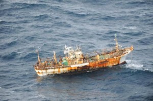  Kapal Tanpa Awak Terdampar di Pantai Cipatujah